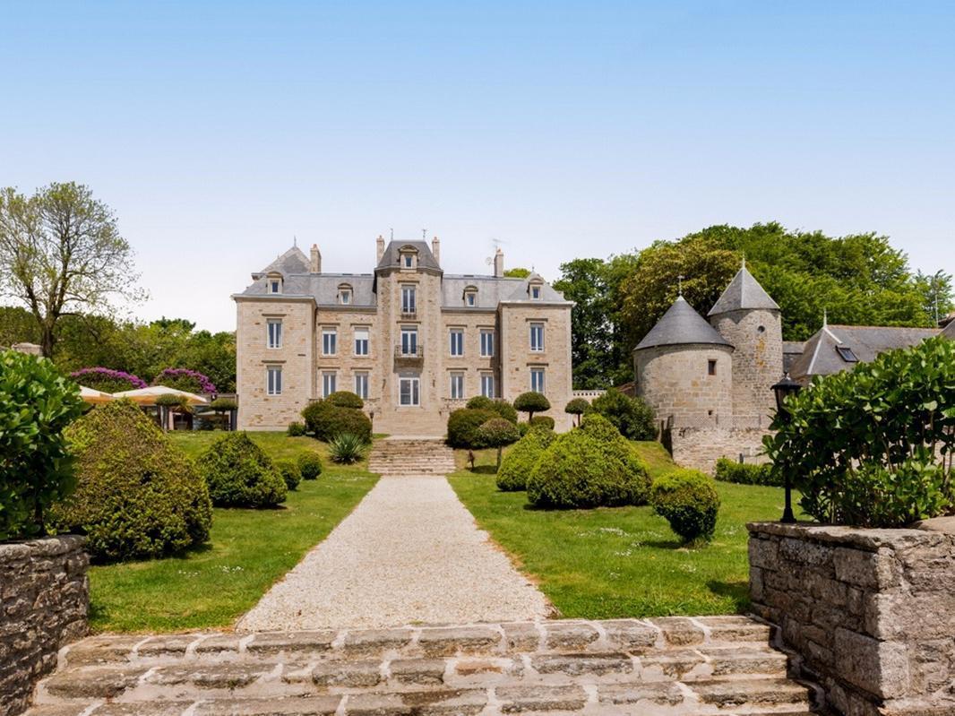Отель Manoir De Kerhuel De Quimper Ploneour-Lanvern Экстерьер фото