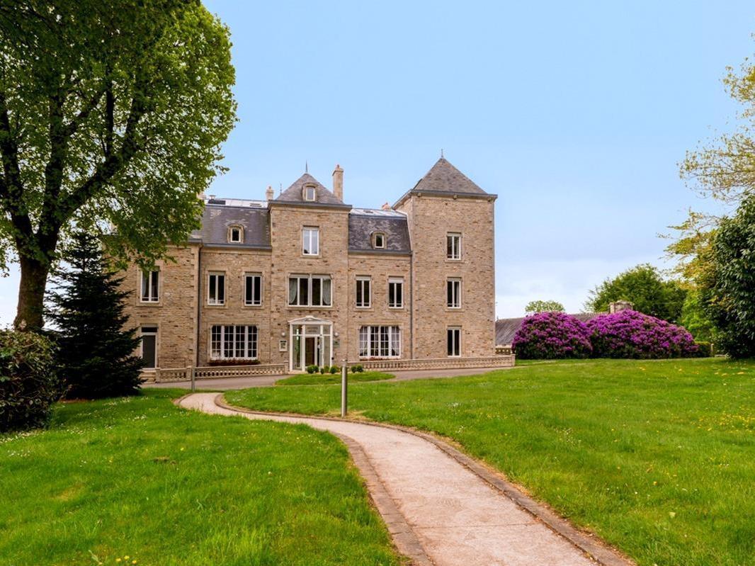 Отель Manoir De Kerhuel De Quimper Ploneour-Lanvern Экстерьер фото